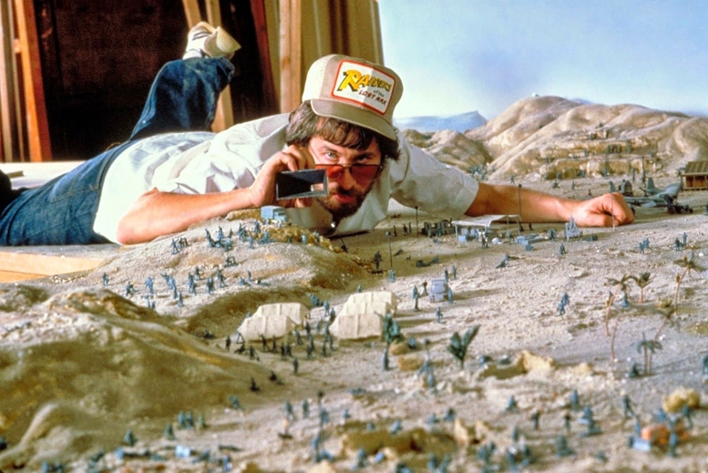 SPIELBERG PLANNING SHOT