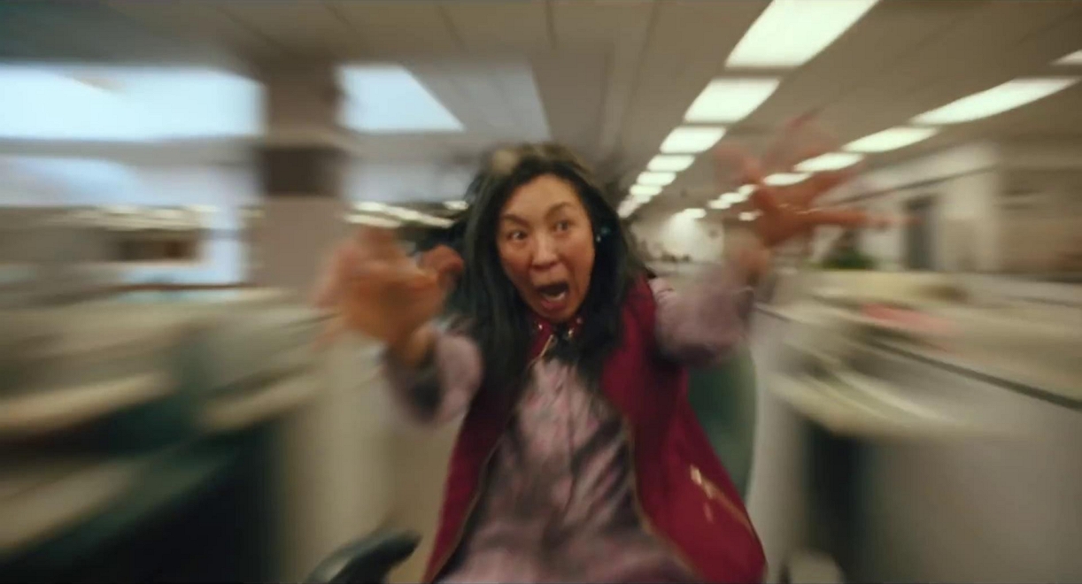 EVERYTHING EVERYWHERE ALL AT ONCE SCREEN 4