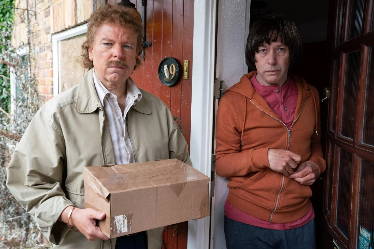 INSIDE NO.9 STEVE REECE 4